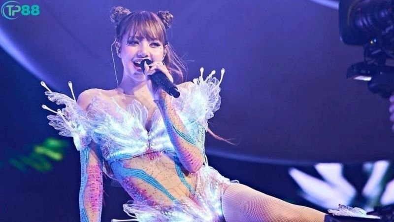 Coachella 2025: Lisa Đã Nhận Thù Lao Hàng Trăm Tỷ? 5 coachella-2025-2