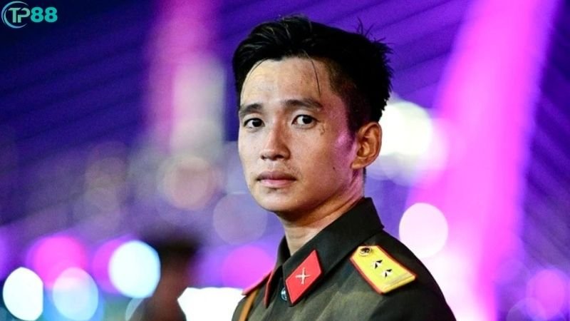 Nam Thần Quân Phục Lê Hoàng Hiệp Bị Chê... Quá Đẹp Trai 5 nam-than-quan-phuc-le-hoang-hiep-2