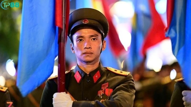 nam-than-quan-phuc-le-hoang-hiep